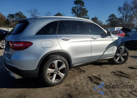 2018 Mercedes-Benz Glc 300 4Matic z USA, uszkodzony, nr VIN WDC0G4KB0JV088953
